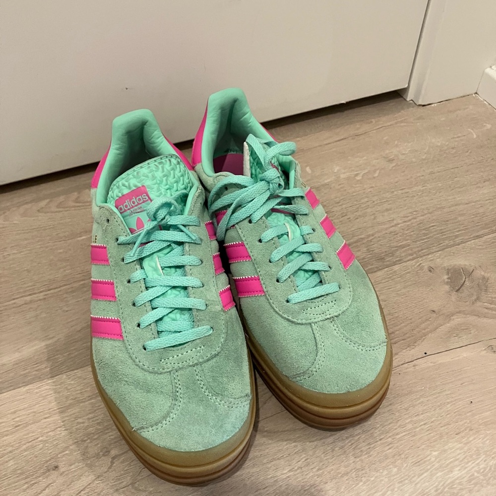 Teal/Pink Adidas Gazelle Bold